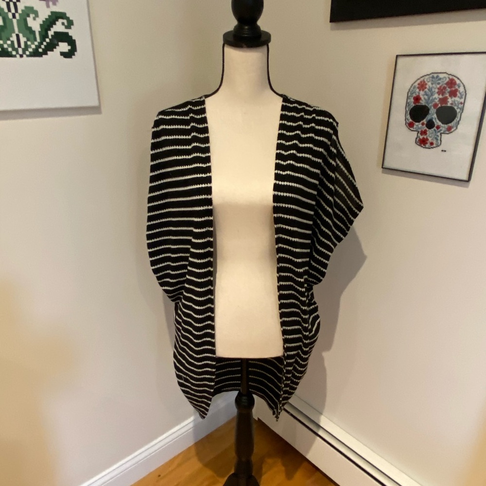 *LAST CHANCE*  Loose Knit Open Drape (6.27.20)